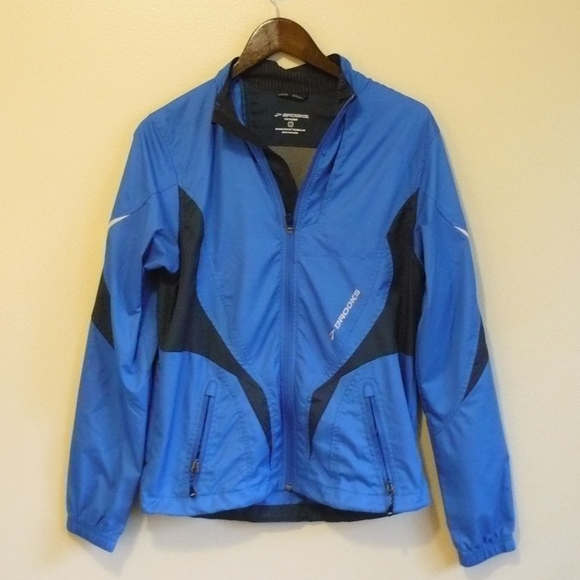 brooks running jacket women's